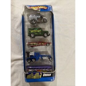 VINTAGE 2006 HOT WHEELS  " URBAN "  5 CAR GIFT PACK  1/64  HOTWHEELS. New